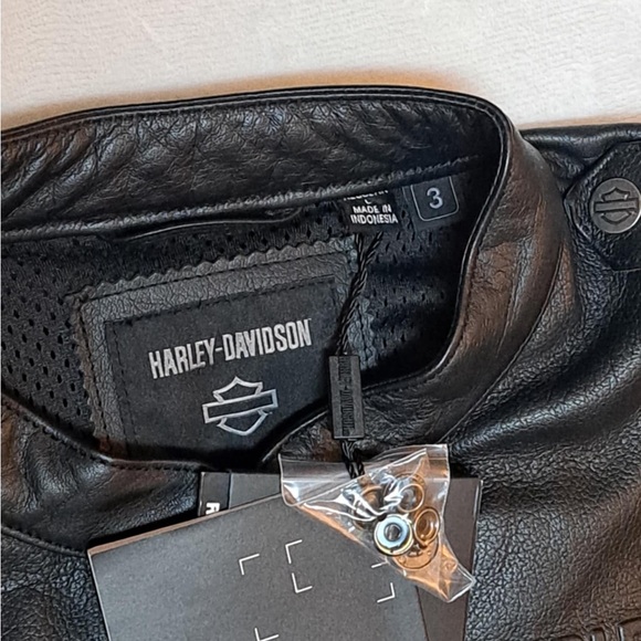 Harley-Davidson® Men's Layering System Captains Leather Jacket - Black - Picture 6 of 12